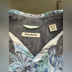 Tommy Bahama tropical print shirt, worn once.